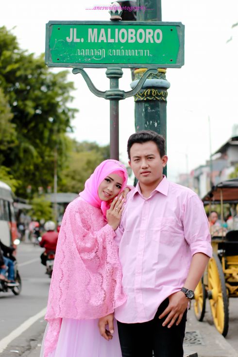 Romantic Pre-Wedding in Jogjakarta - Sleman, D.i Yogyakarta